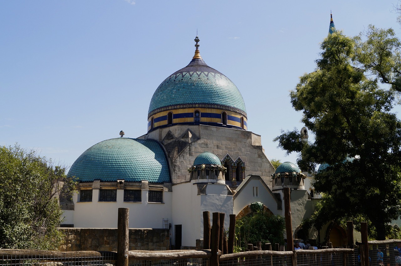 Elephant House, Budapest Zoo