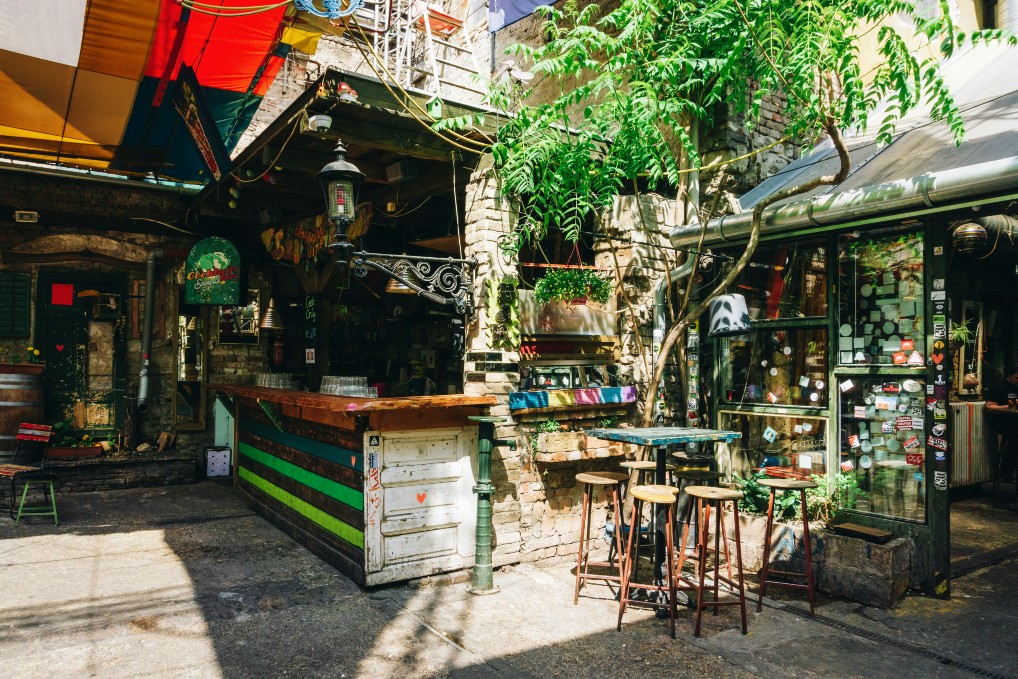 Szimpla ruin bar Budapest_Mamaison Hotels