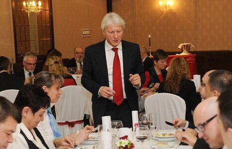 LEKCE STOLOVÁNÍ MISTRA ETIKETY LADISLAVA ŠPAČKA V CLARION GRANDOHTELU ZLATÝ LEV