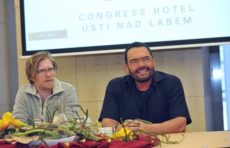 ALPHAVILLE PRIJELI NA SEVER CECH SPALI V USTECKEM HOTELU CLARION