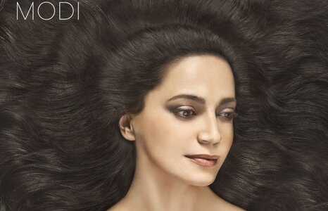 LUCIE BÍLÁ PŘEDSTAVILA NOVÉ ALBUM I KNIHU V SIDDHARTA CAFÉ