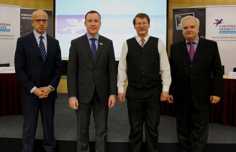 ÚSTECKÝ CLARION HOSTIL PRVNÍ DEBATU KANDIDÁTŮ DO EVROPSKÉHO PARLAMENTU