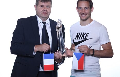 THE BEST HOTEL IN THE MORAVIAN-SILESIAN REGION HOSTED SPORTSMEN AT GOLDEN SPIKE MEETING
