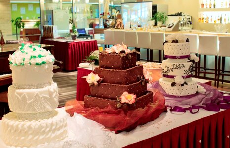 WEDDING DRESSES, RINGS AND CAKES FLOODED THE CLARION CONGRESS HOTEL PRAGUE