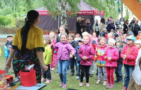 Children Celebrated their Day with Clarion by Eating, Drinking and Laughter Cabaret