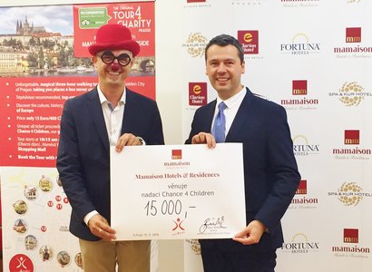Charity bazar in Mamaison Hotel Riverside contributes 15 thousand to support the hospital Dr. Clown