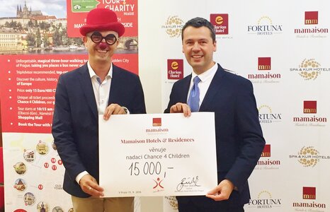 Charity bazar in Mamaison Hotel Riverside contributes 15 thousand to support the hospital Dr. Clown