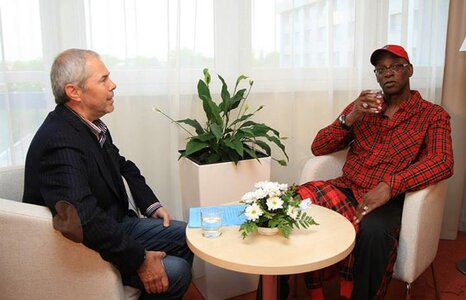 MAREK EBEN V OSTRAVSKÉM CLARIONU VYZPOVÍDAL AUTORA „SKOKU STOLETÍ“ BOBA BEAMONA