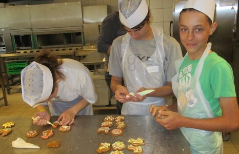 TRADITIONAL BAKING WITH CHILDREN FROM CHILDREN&#39;S HOMES TOOK PLACE IN OLOMOUC